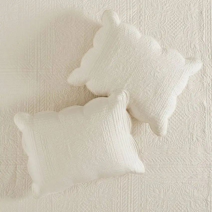 King Size 3 Piece Reversible Scalloped Edges Microfiber Quilt Set in Cream Photo 3