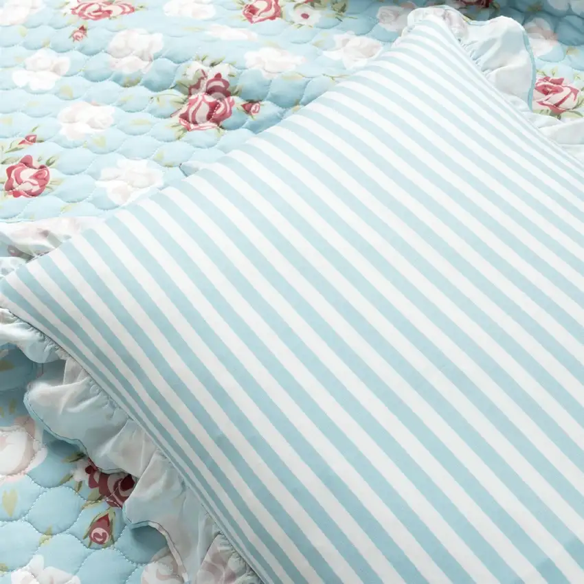 King Size Vintage Rose Ruffle Light/Thin Quilt Set Photo 2