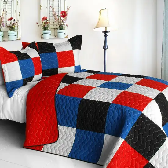Lattice Logic  -  3PC Vermicelli-Quilted Patchwork Quilt Set (Full/Queen Size) Photo 1