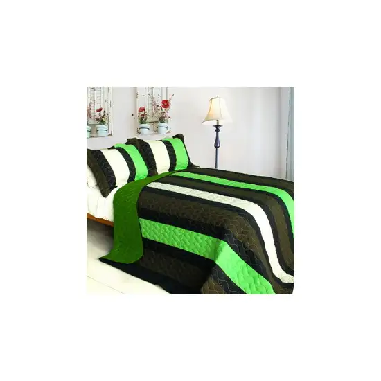Lemon Tree -  3PC Vermicelli-Quilted Patchwork Quilt Set (Full/Queen Size) Photo 1