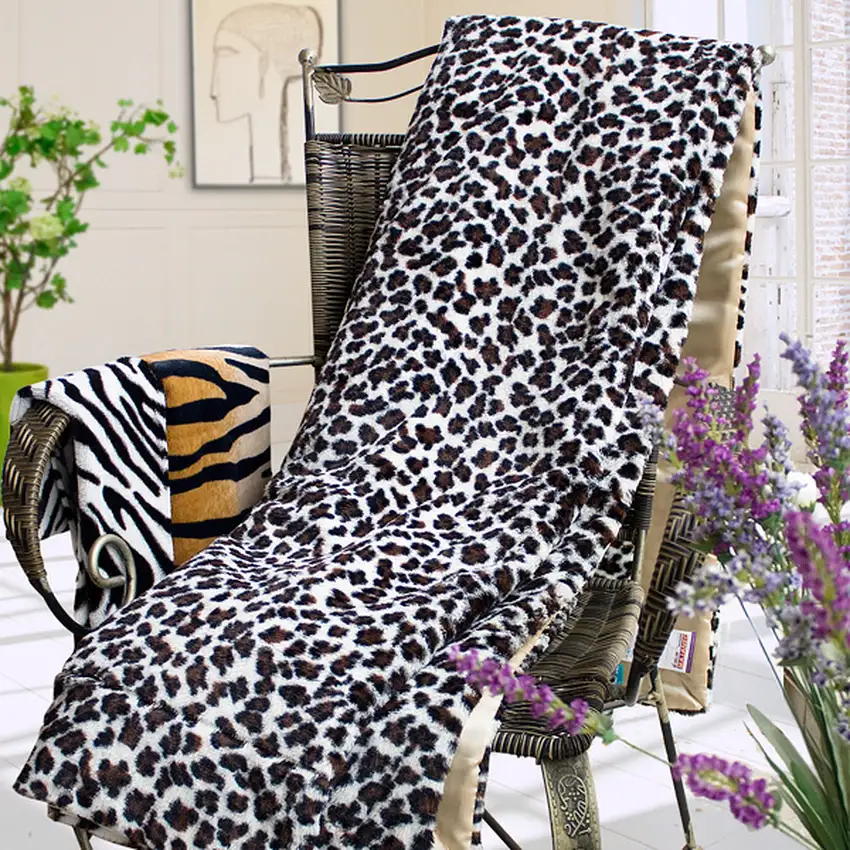 Leopard Brown -  Micro Mink Fur Throw Blanket w/ 14.5 OZ filling (50 by 70 inches) Photo 1