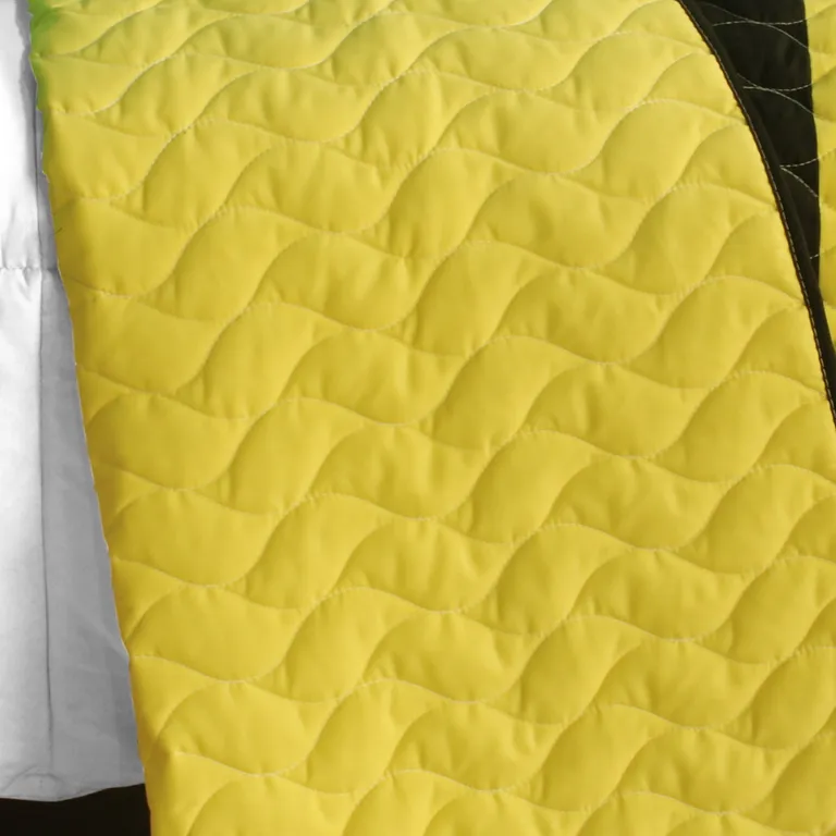 Life Force - Brand New Vermicelli-Quilted Patchwork Quilt Set Full/Queen Photo 3