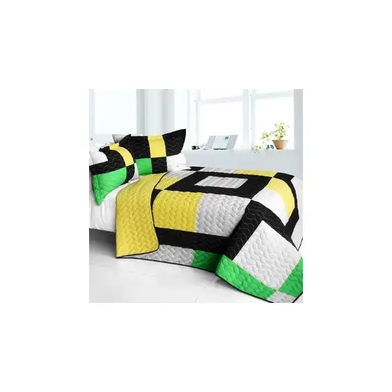 Life Force -  Brand New Vermicelli-Quilted Patchwork Quilt Set Full/Queen Photo 2