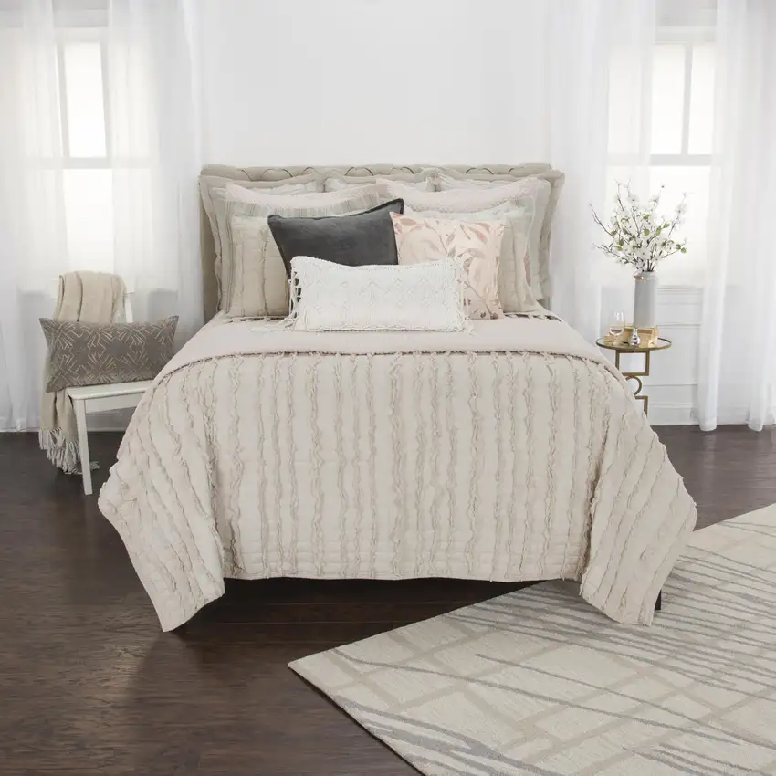 Light Blush King 100% Cotton 300 Thread Count Machine Washable Down Alternative Comforter Photo 7