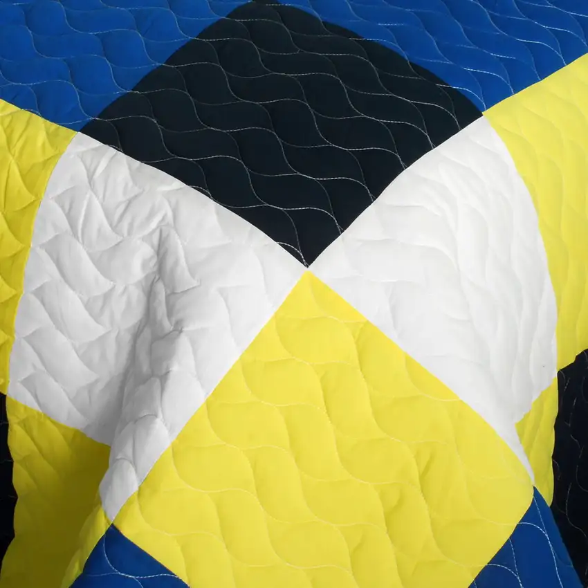 Little Smile -  Vermicelli-Quilted Patchwork Geometric Quilt Set Full/Queen Photo 4