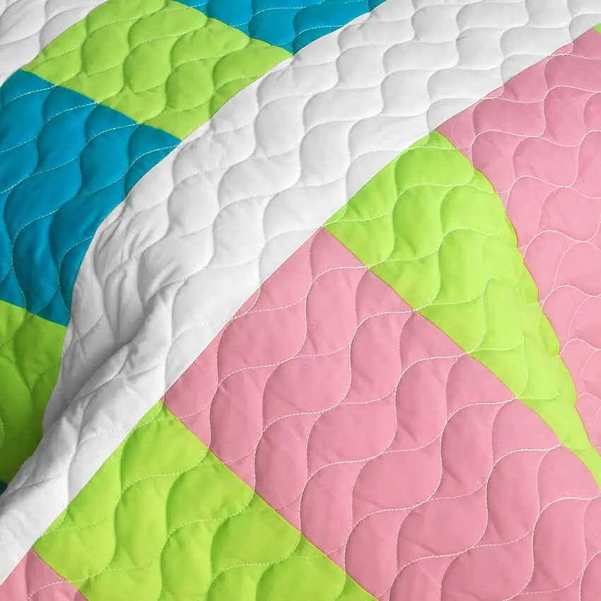 Lollipops - A -  Vermicelli-Quilted Patchwork Geometric Quilt Set Full/Queen Photo 4