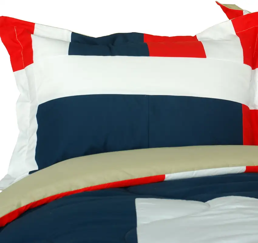 Loving Lorraine -  Quilted Patchwork Down Alternative Comforter Set (King Size) Photo 2