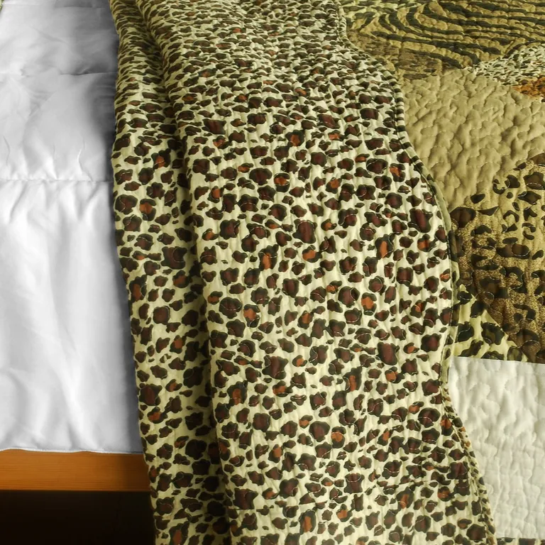 Melody Fair - 3PC Cotton Contained Vermicelli-Quilted Patchwork Quilt Set (Full/Queen Size) Photo 2
