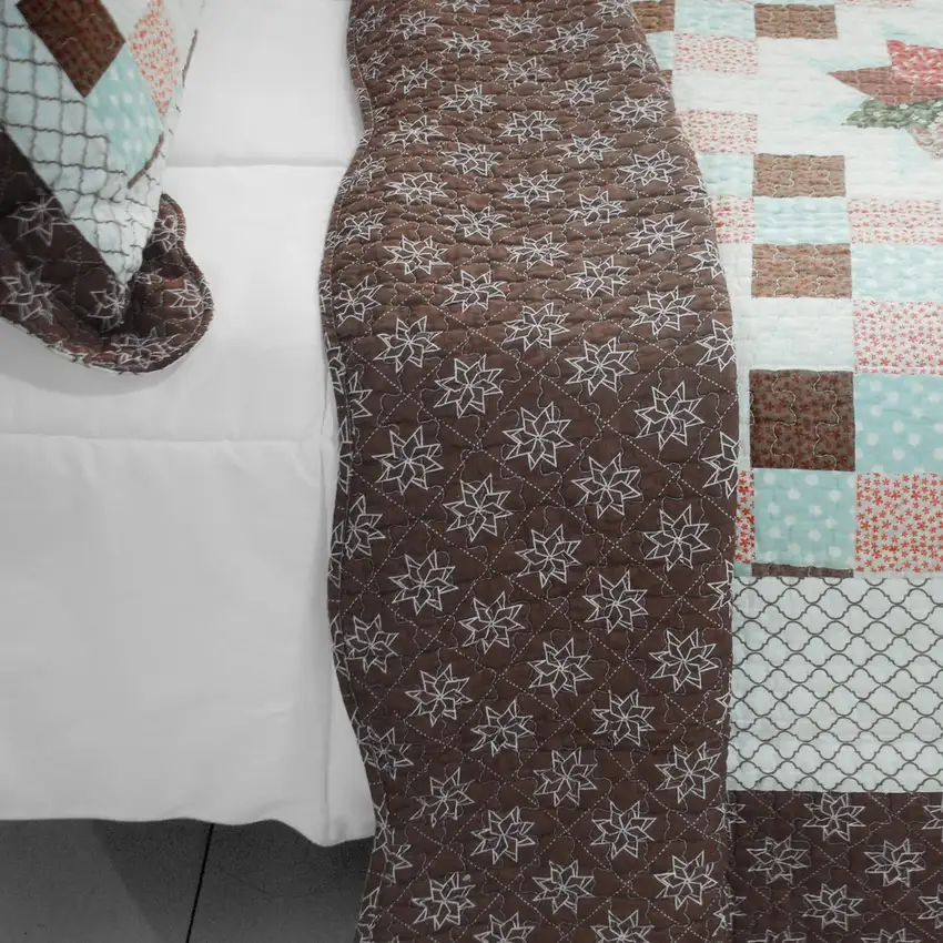 Melt the Snow -  3PC Cotton Vermicelli-Quilted Printed Quilt Set (Full/Queen Size) Photo 4