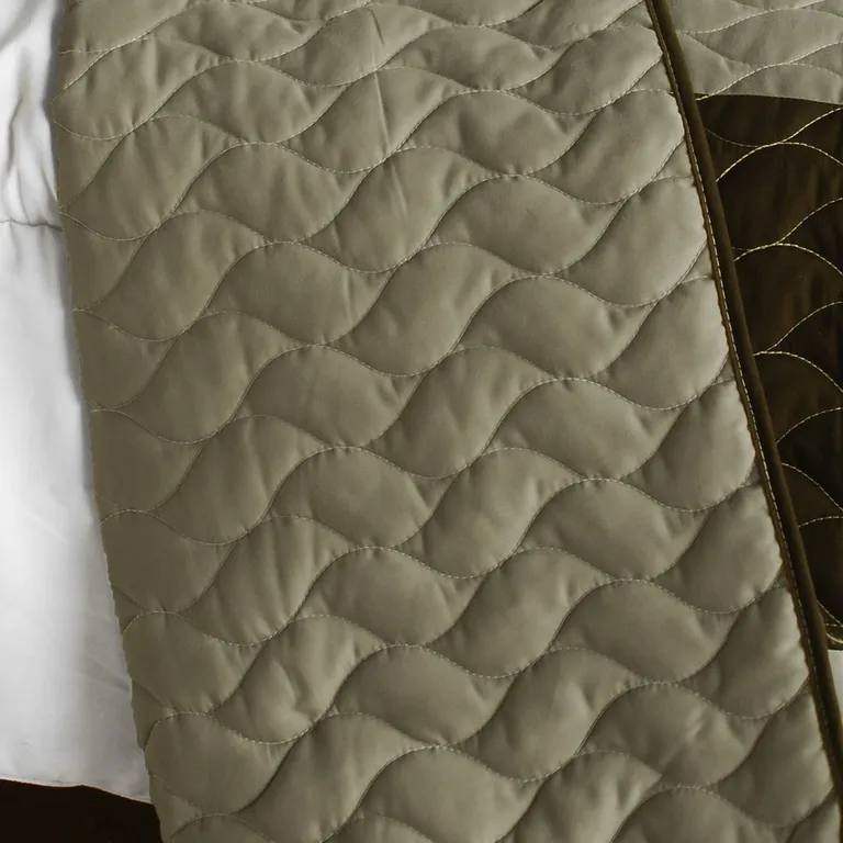 Milky Quartz - B - Vermicelli-Quilted Patchwork Geometric Quilt Set Full/Queen Photo 3