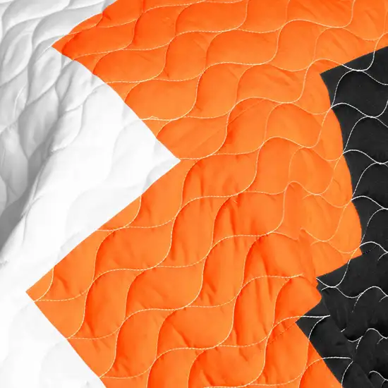 Minor Cause -  Vermicelli-Quilted Patchwork Geometric Quilt Set Full/Queen Photo 4