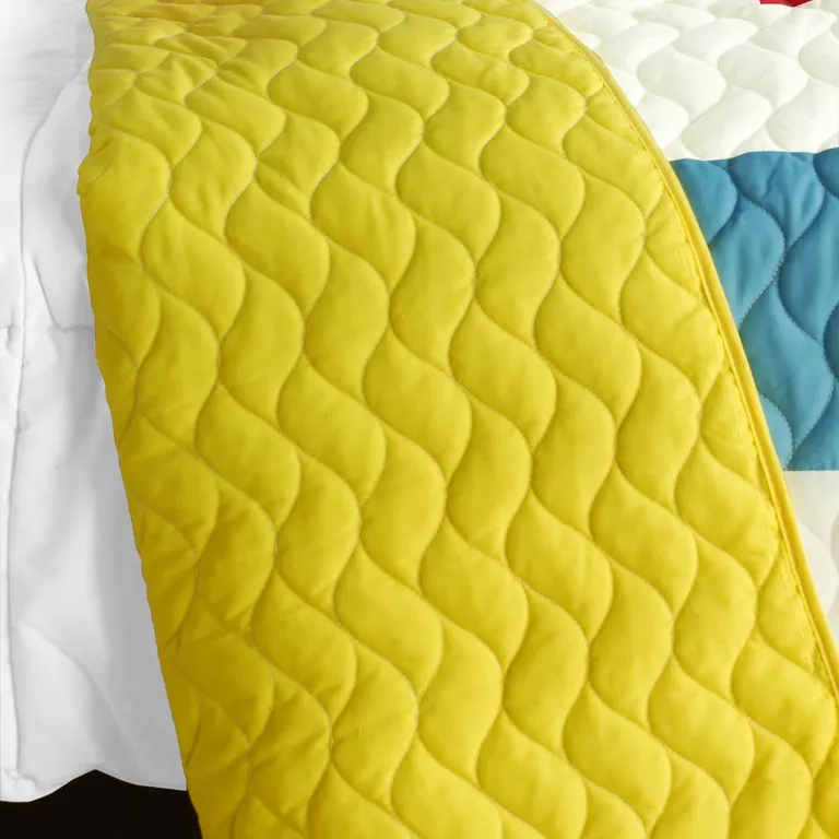 Moon's Passion - Vermicelli-Quilted Patchwork Geometric Quilt Set Full/Queen Photo 3