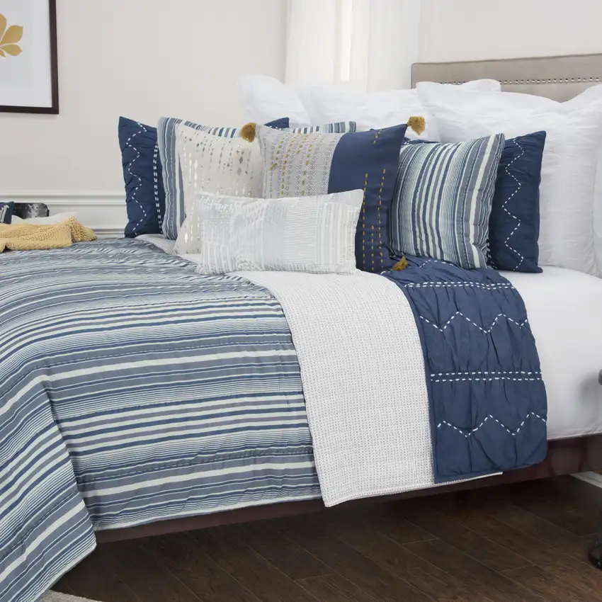 Multi Blues King 100% Cotton 300 Thread Count Machine Washable Down Alternative Comforter Photo 9