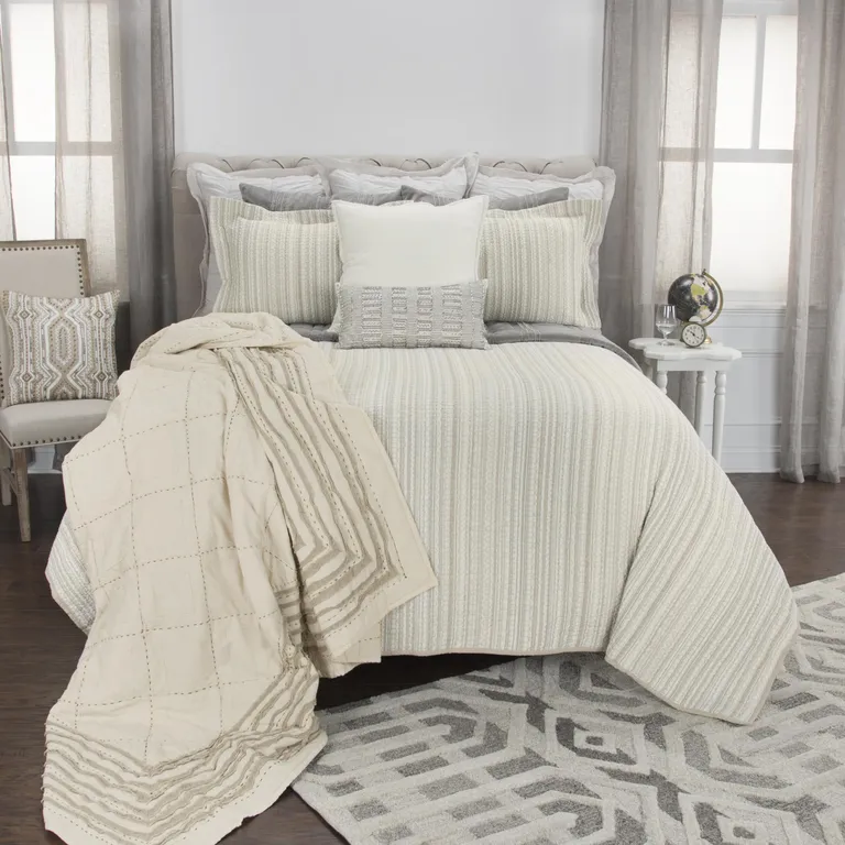 Multi- Earth Tones Queen 100% Cotton 300 Thread Count Machine Washable Down Alternative Comforter Photo 5