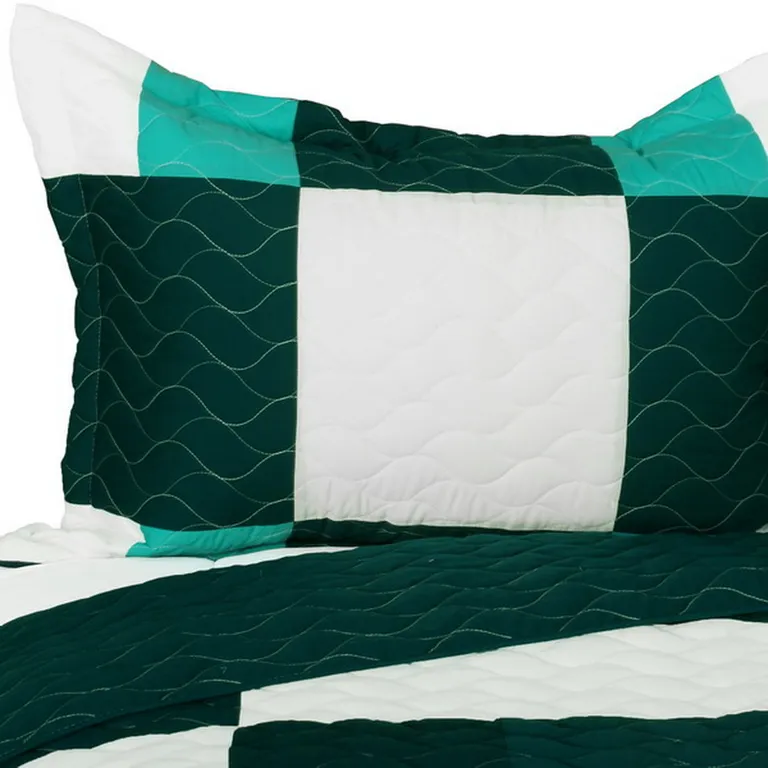 Natural Beauty - 3PC Vermicelli-Quilted Patchwork Quilt Set (Full/Queen Size) Photo 2