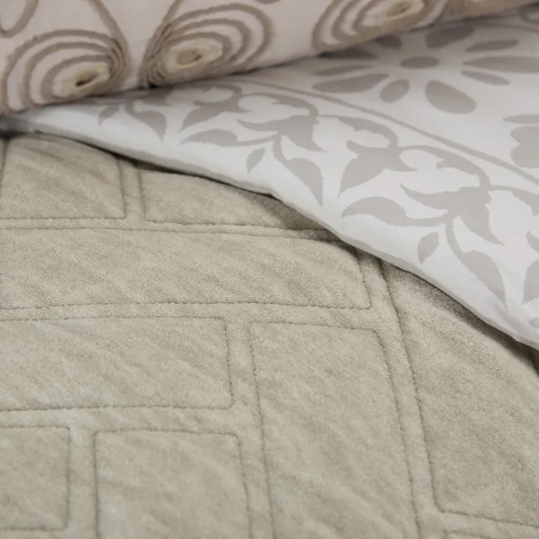 Natural King 100% Cotton 300 Thread Count Dry Clean Only Down Alternative Comforter Photo 2