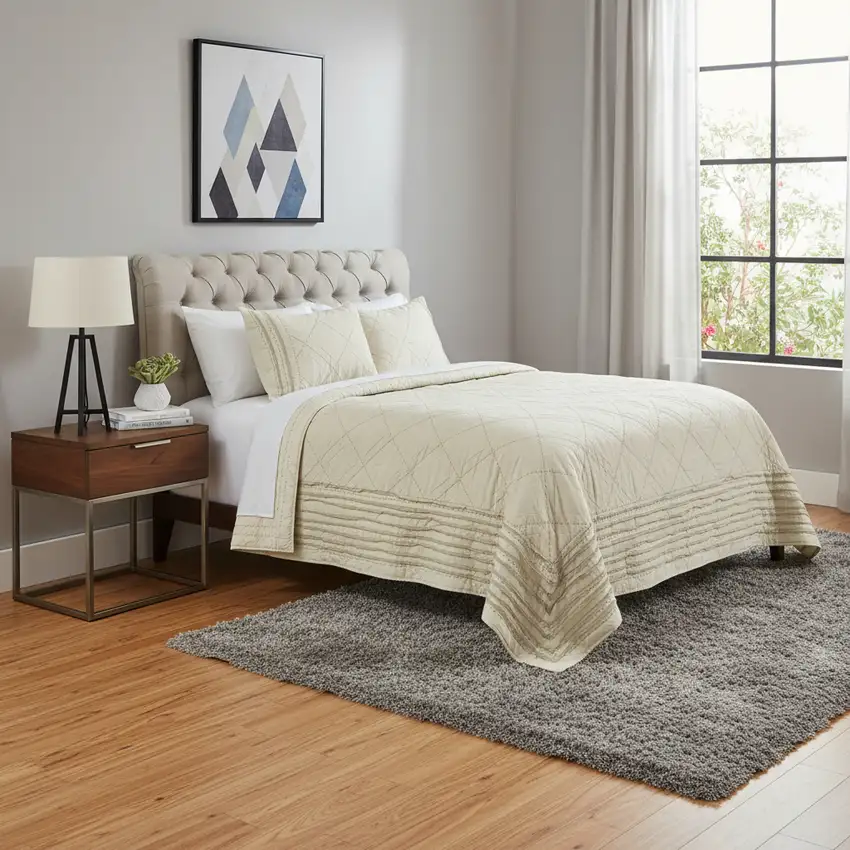 Ivory Geometric King Kantha Stitch Quilt With Shams Photo 1