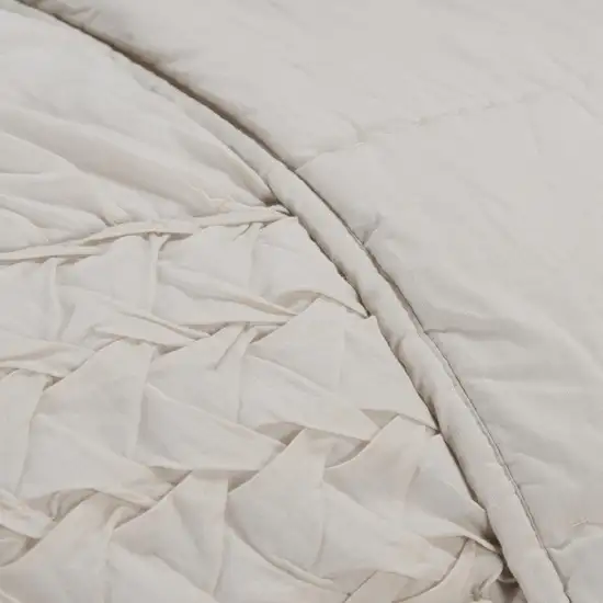 Ivory Geometric King Quilt Photo 6