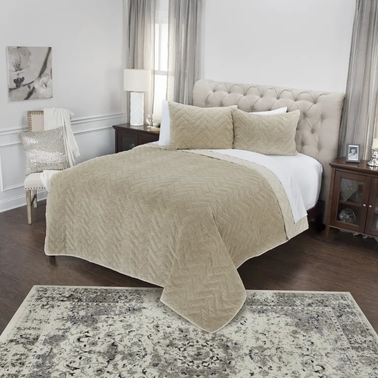 Natural Queen 100% Cotton 300 Thread Count Dry Clean Only Down Alternative Comforter Photo 5