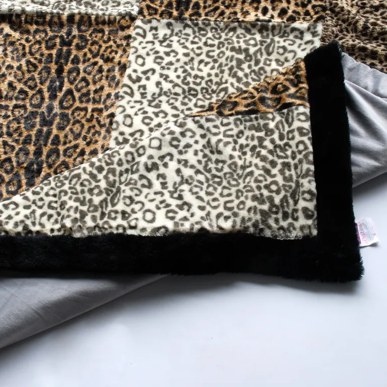 Onitiva - Colorful Mood - Patchwork Throw Blanket (61 by 86.6 inches) Photo 3