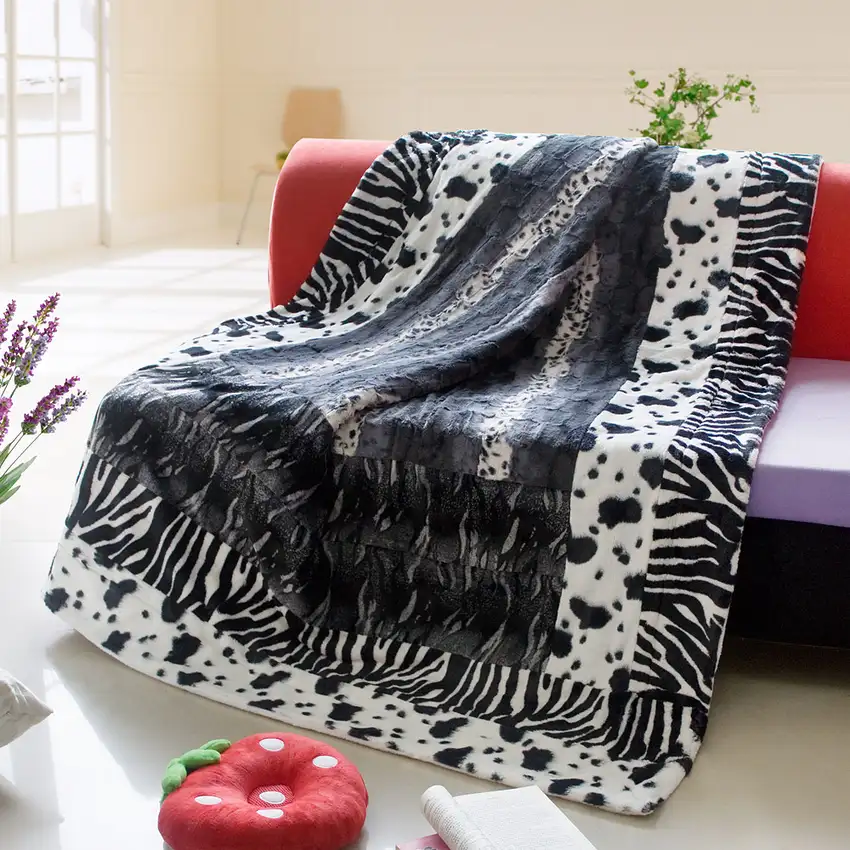 Onitiva - Happy Dream -  Patchwork Throw Blanket (86.6 by 63 inches) Photo 1