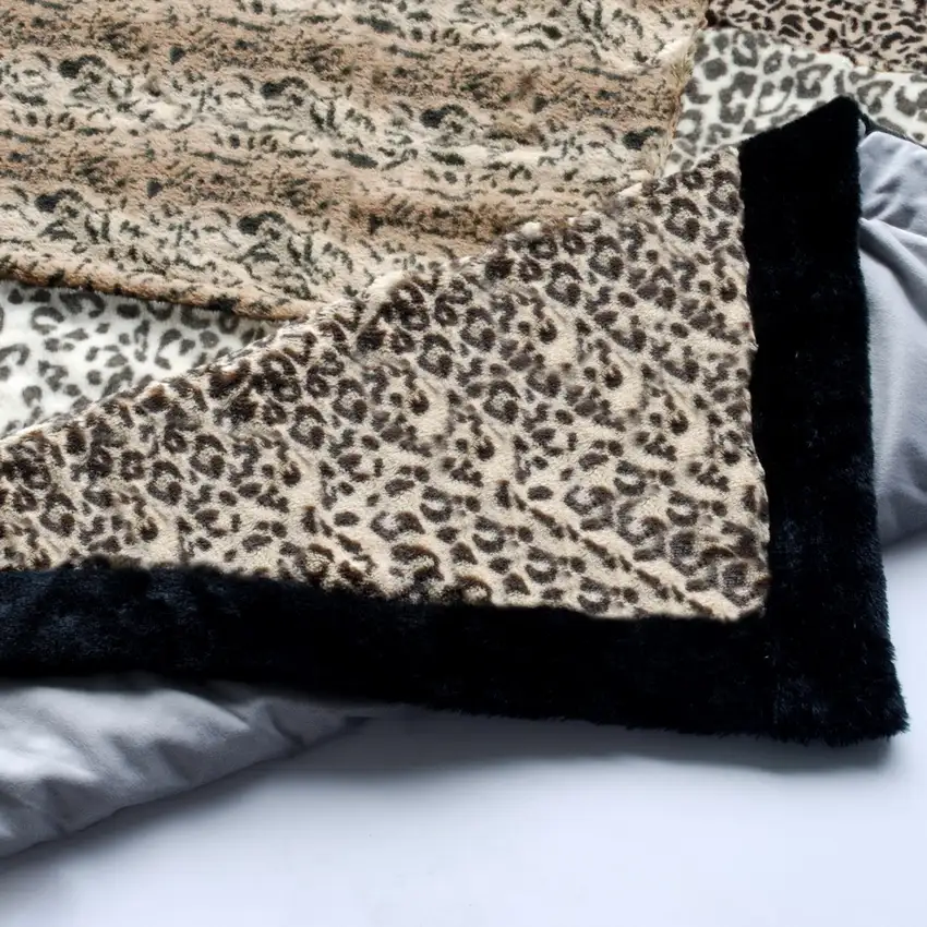 Onitiva - Modern Art -  Animal Style Patchwork Throw Blanket (61 by 86.6 inches) Photo 4