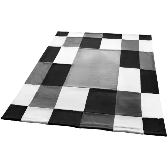 Onitiva - Modern Stylish -  Soft Coral Fleece Patchwork Throw Blanket (59 by 78.7 inches) Photo 4