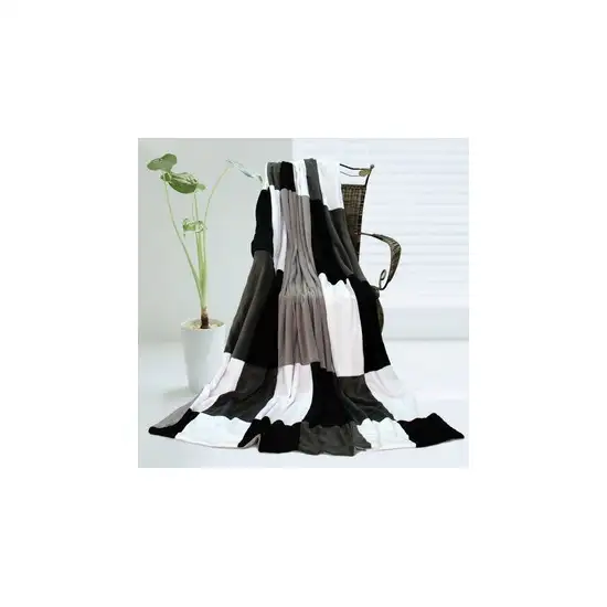 Onitiva - Modern Stylish -  Soft Coral Fleece Patchwork Throw Blanket (59 by 78.7 inches) Photo 2