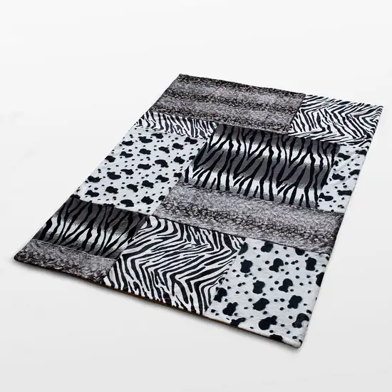 Onitiva - Space Art -  Patchwork Throw Blanket (50 by 70 inches) Photo 3