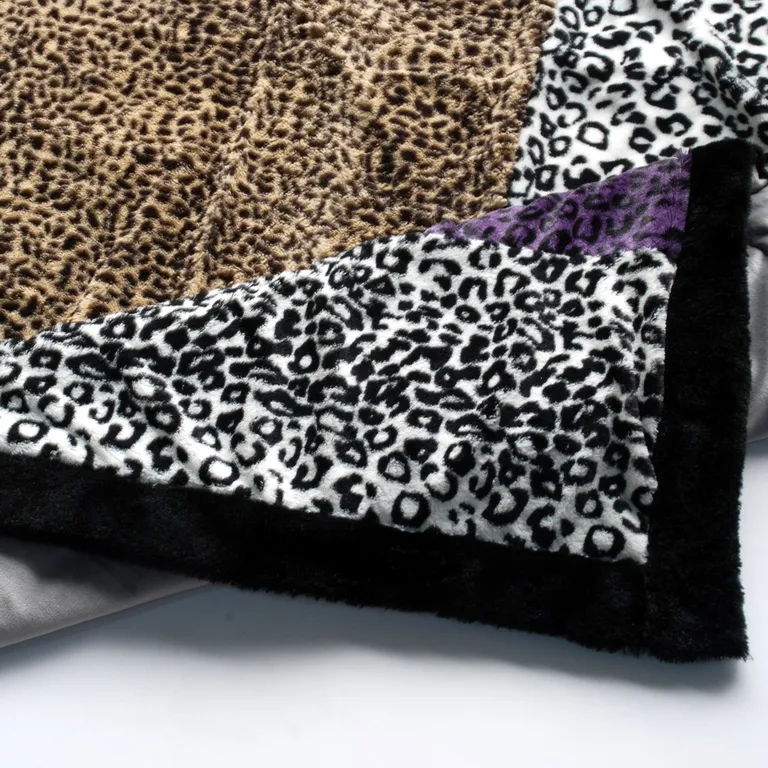 Onitiva - Wild Jungle - Animal Style Patchwork Throw Blanket (61 by 86.6 inches) Photo 3