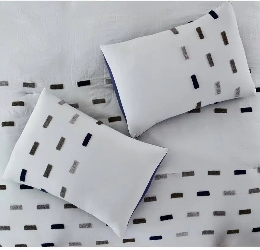 Owen 4 Piece Microfiber King Comforter Set, Pattern, The Urban Port Photo 4