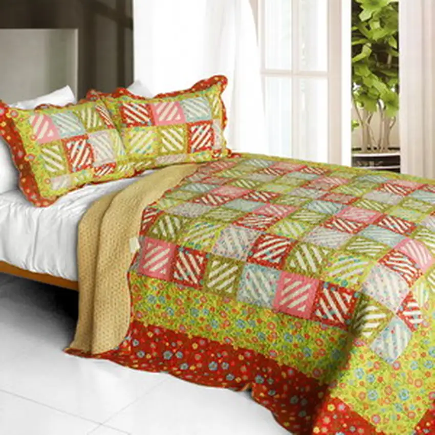 Paradise Ranch -  3PC Cotton Contained Vermicelli-Quilted Patchwork Quilt Set (Full/Queen Size) Photo 1