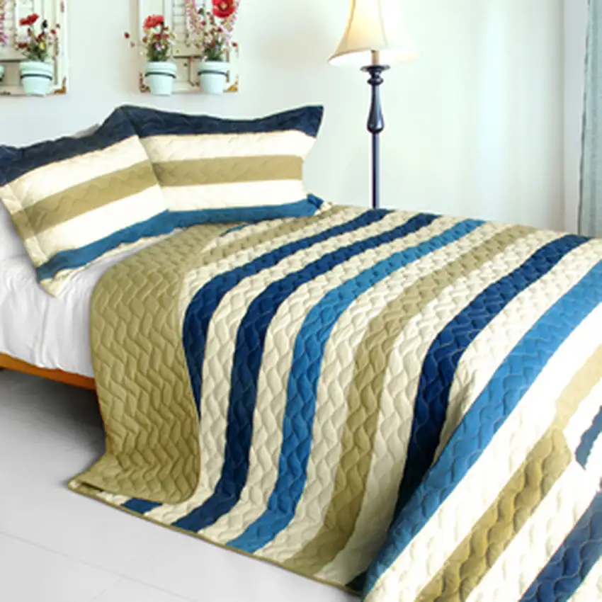 Pure Sea Air -  3PC Patchwork Quilt Set (Full/Queen Size) Photo 1