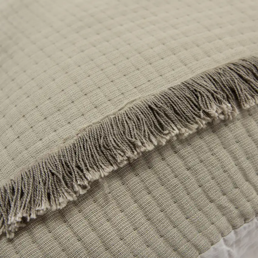 Natural Checkered Queen Quilt Photo 4