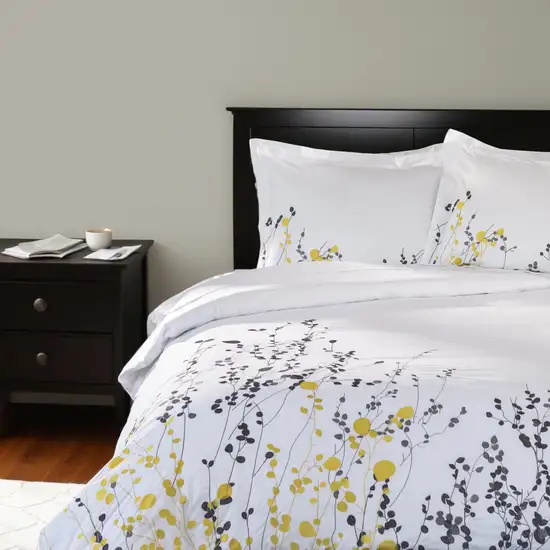 Purple and White Queen 100% Cotton 200 Thread Count Washable Duvet Cover Set Photo 1