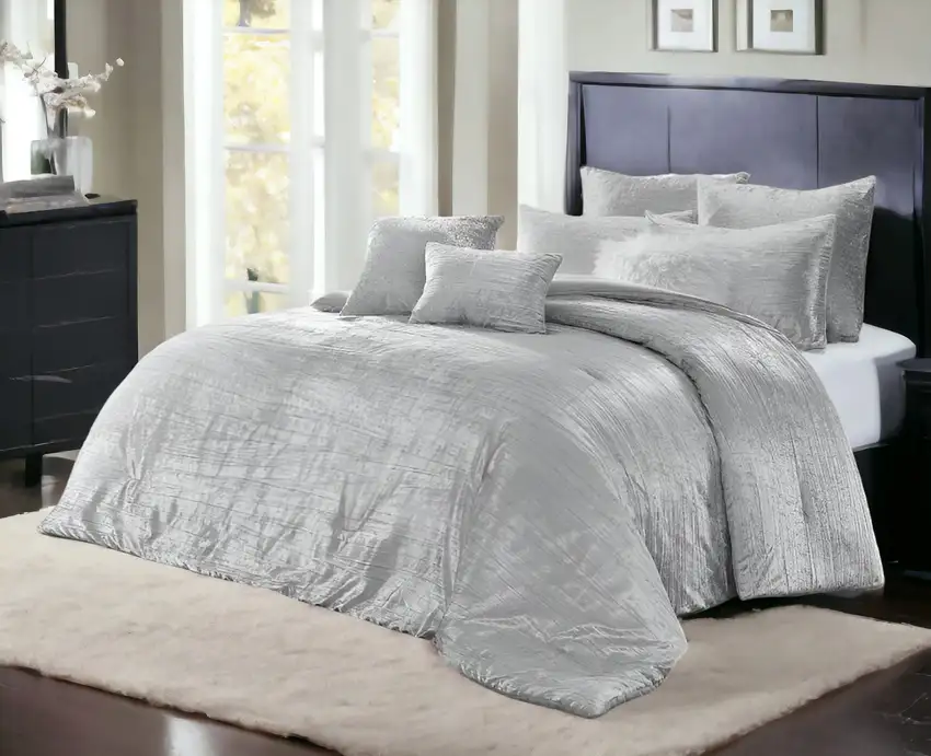 Silver Queen Polyester 220 Thread Count Washable Down Comforter Set Photo 1