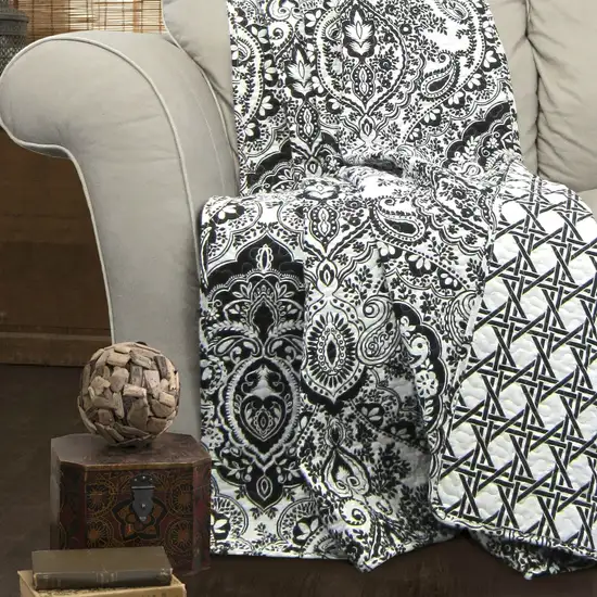 Queen size 3-Piece Quilt Set 100-Percent Cotton in Black White Damask Photo 2