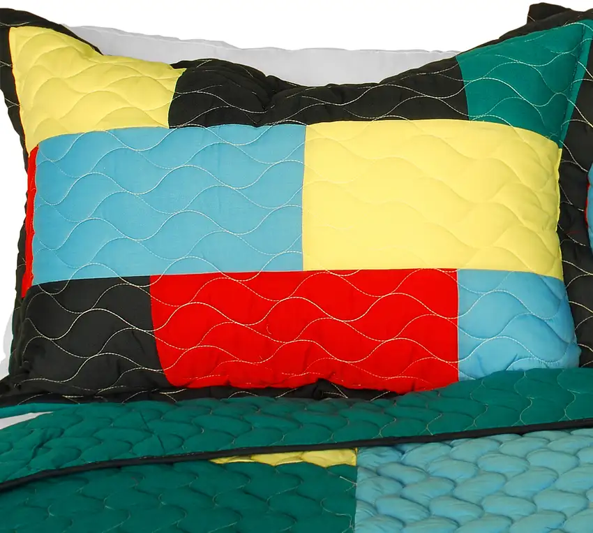 Rain Season -  3PC Vermicelli-Quilted Patchwork Quilt Set (Full/Queen Size) Photo 2