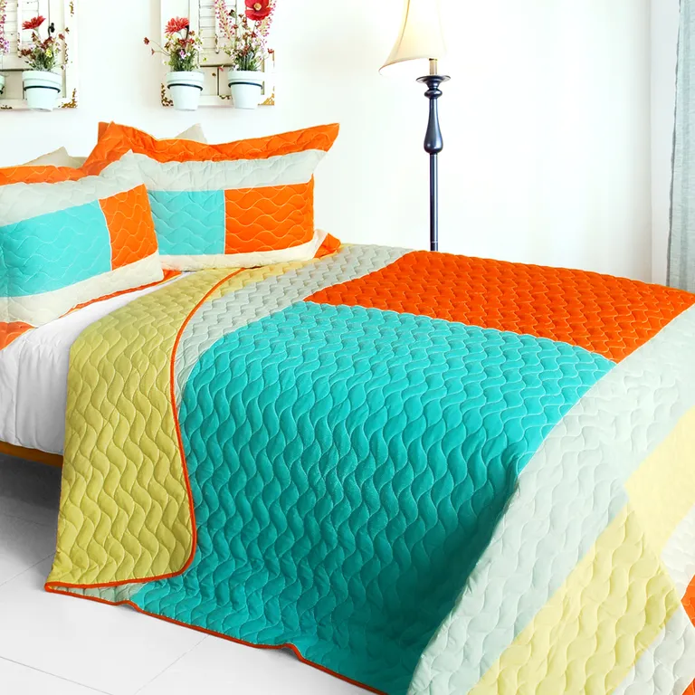 Reflections in Plexiglass - 3PC Vermicelli-Quilted Patchwork Quilt Set (Full/Queen Size) Photo 1