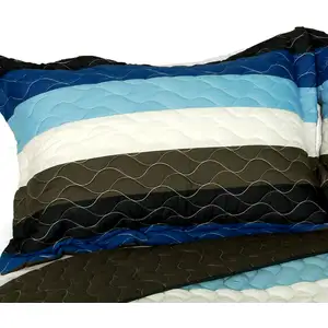 Photo of Romantic Town - 3PC Vermicelli-Quilted Patchwork Quilt Set (Full/Queen Size)