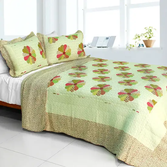 Round Midnight -  Cotton 3PC Vermicelli-Quilted Patchwork Quilt Set (Full/Queen Size) Photo