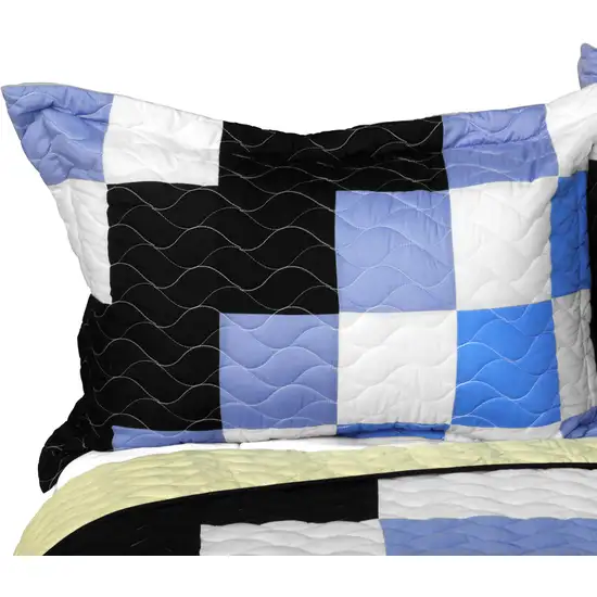 Same Memory -  3PC Vermicelli - Quilted Patchwork Quilt Set (Full/Queen Size) Photo 3