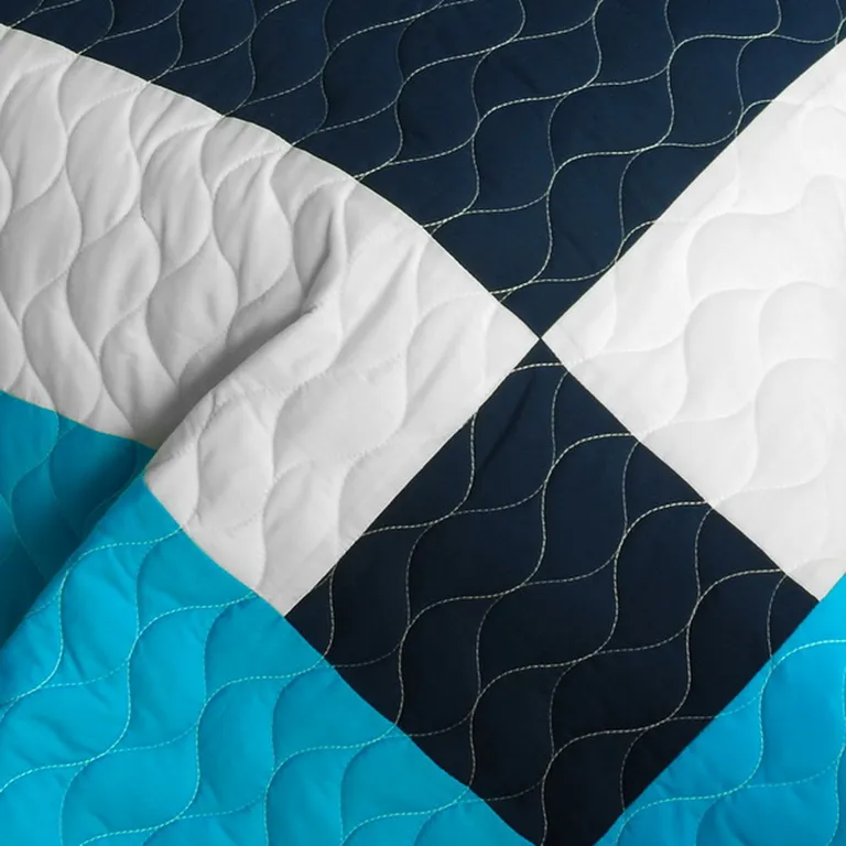 Sea Center - 3PC Vermicelli-Quilted Patchwork Quilt Set (Full/Queen Size) Photo 4