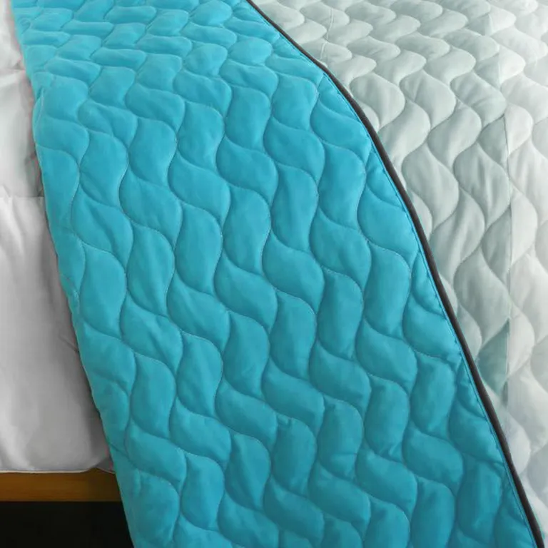 Secret Charm Of Malinalco - 3PC Vermicelli-Quilted Patchwork Quilt Set (Full/Queen Size) Photo 2