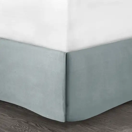 Set of Four White And Aqua Full Ring Stitch Sham And Comforter Photo 9