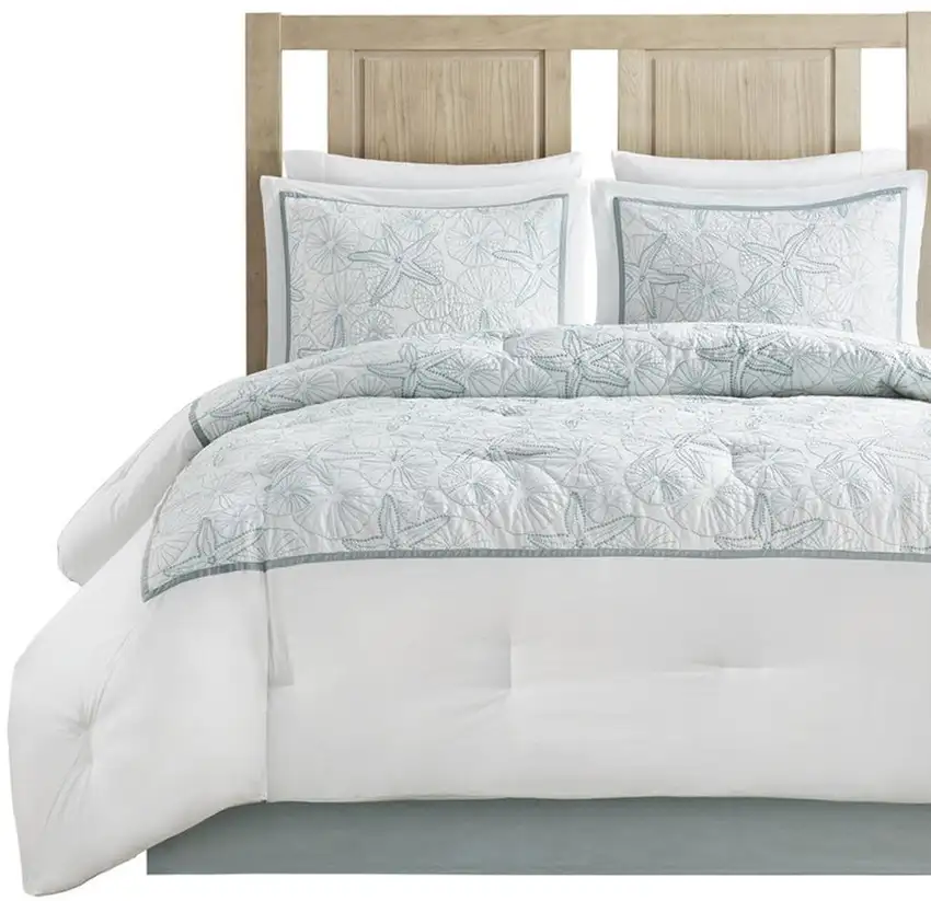 Set of Four White And Aqua King Ring Stitch Sham And Comforter Photo 8