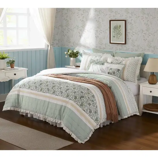 Set of Nine Aqua And Ivory Paisley King Ring Stitch Polyester Sham And Comforter Photo 5