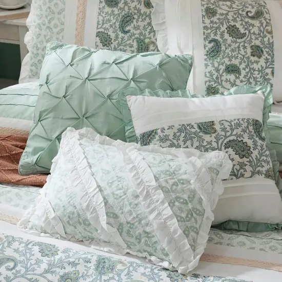 Set of Nine Aqua And Ivory Paisley King Ring Stitch Polyester Sham And Comforter Photo 9