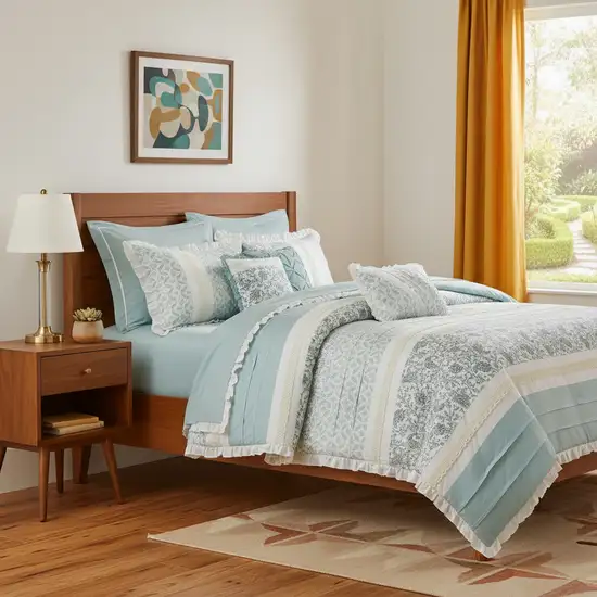 Set of Nine Aqua And Ivory Paisley King Ring Stitch Polyester Sham And Comforter Photo 2