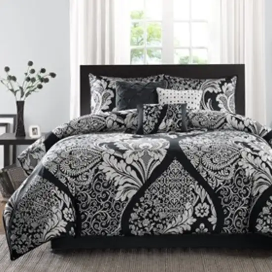 Set of Seven Black And White Damask  Ring Stitch Polyester Sham And Comforter Photo 8